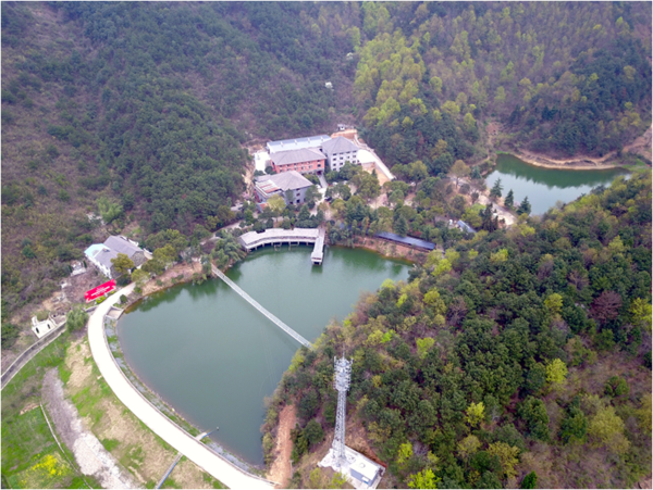 富阳卧龙山庄